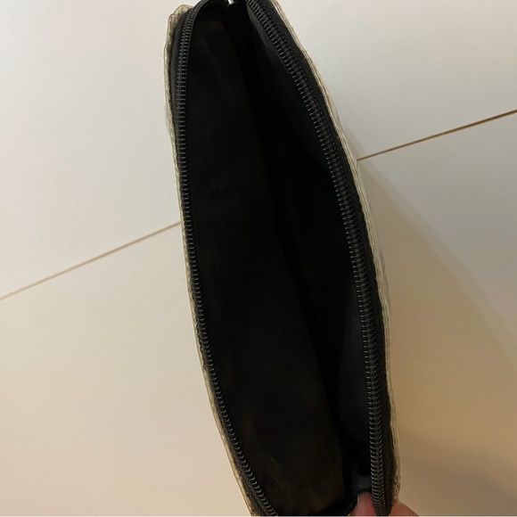 Victoria’s Secret Sparkling Silver Black Wings Tote/Makeup Case LN Angel Tag - Picture 6 of 6